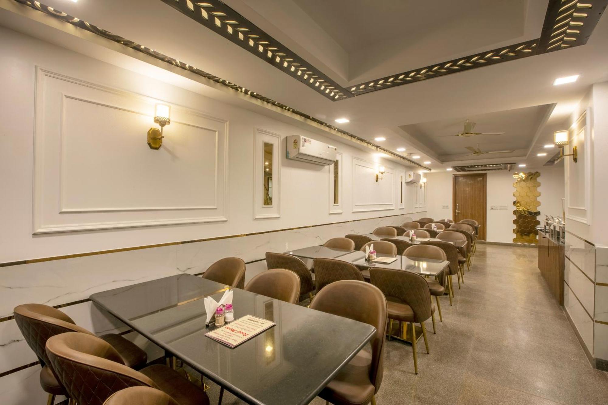 Airport Hotel Chanakya Delhi New Delhi Eksteriør bilde