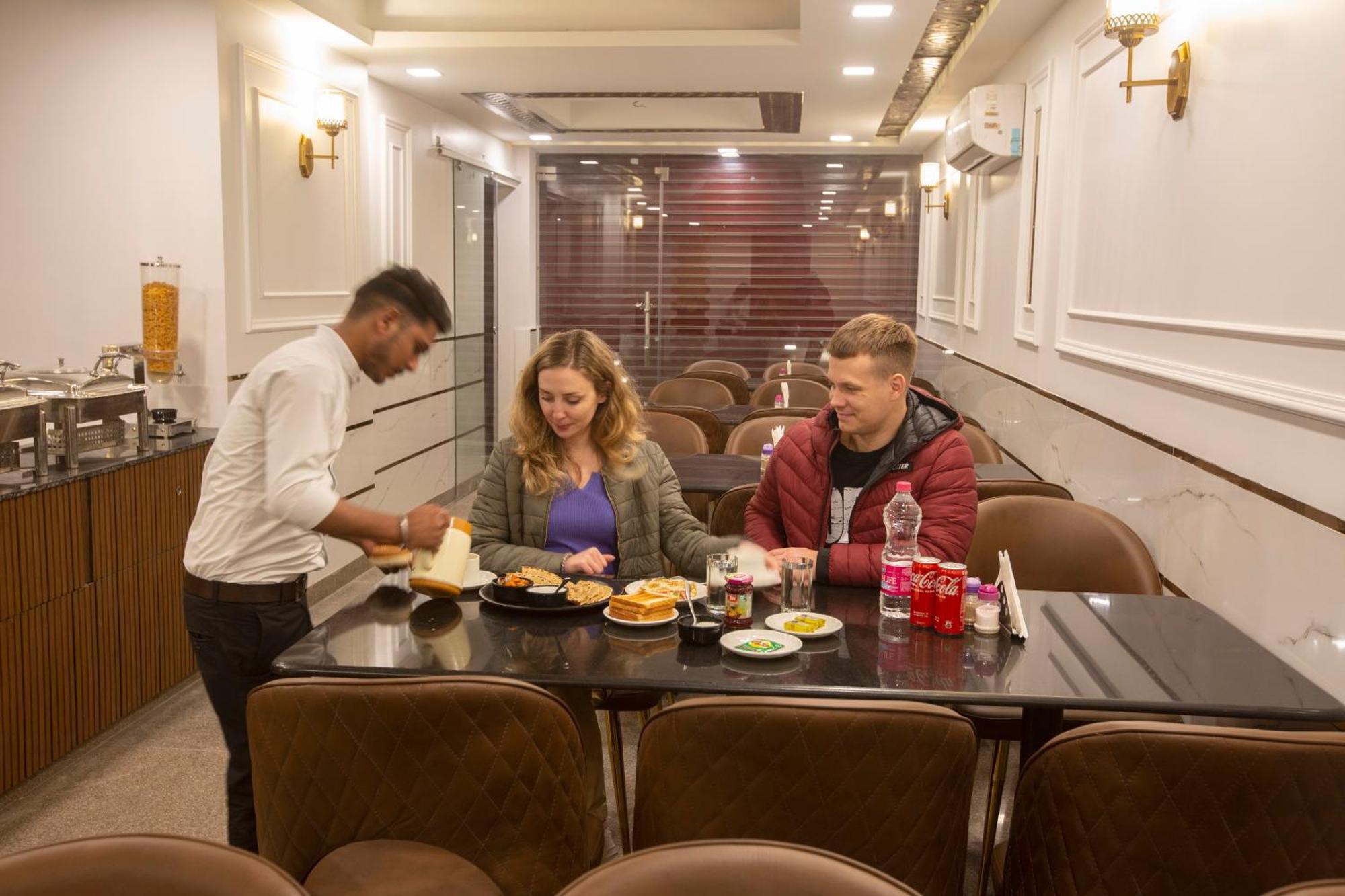 Airport Hotel Chanakya Delhi New Delhi Eksteriør bilde