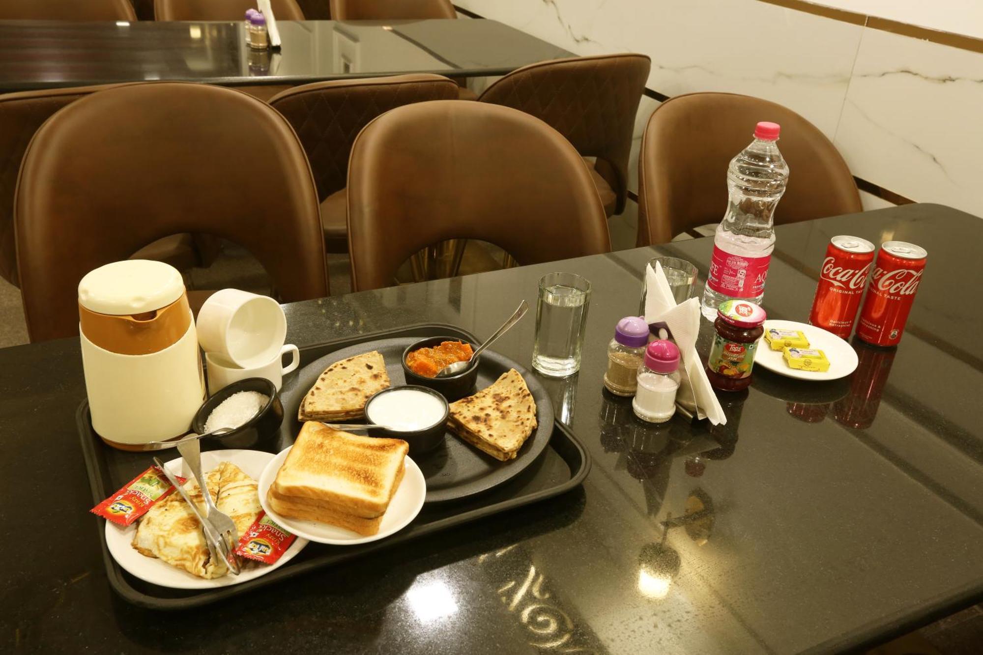 Airport Hotel Chanakya Delhi New Delhi Eksteriør bilde