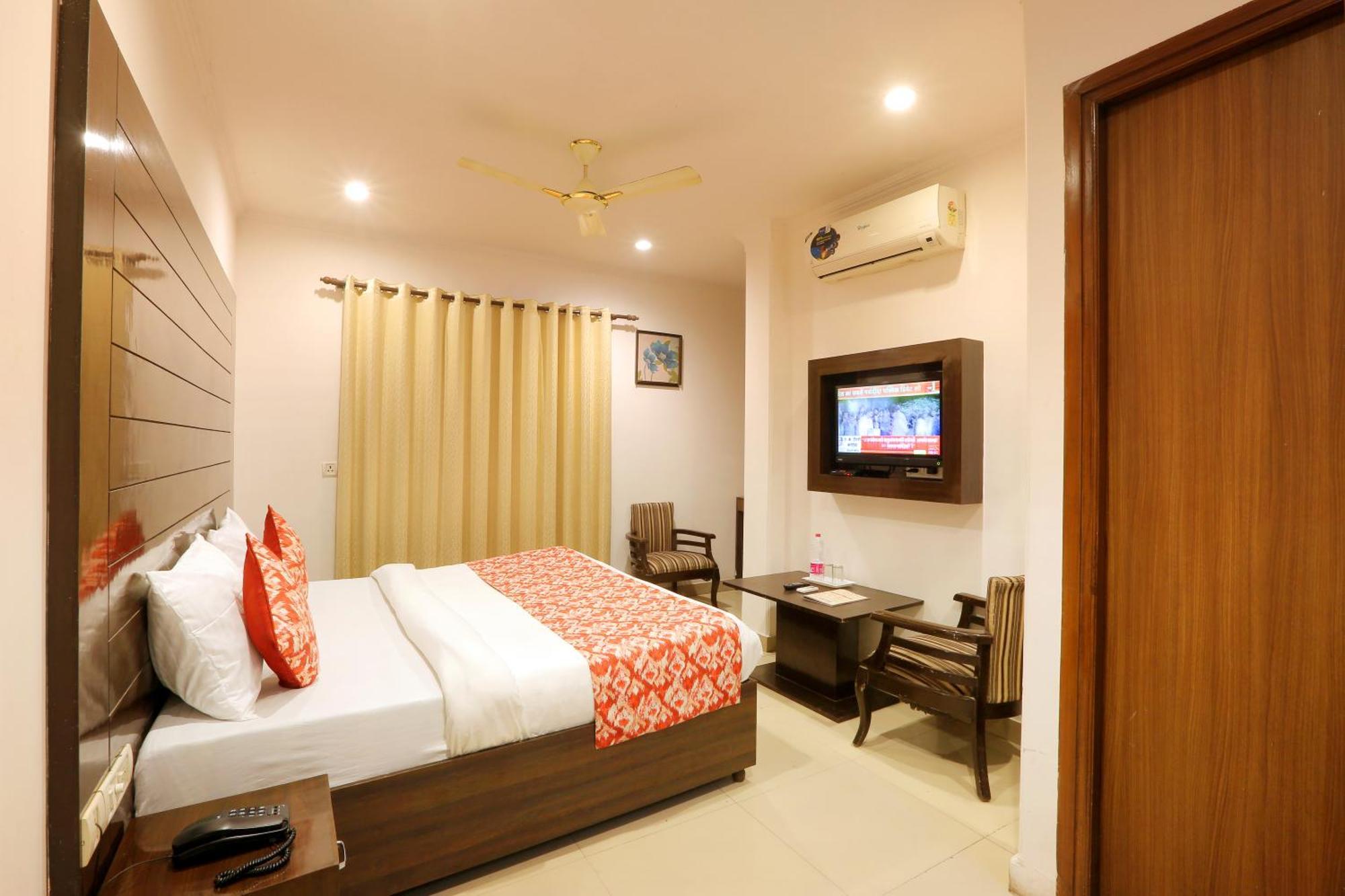 Airport Hotel Chanakya Delhi New Delhi Eksteriør bilde